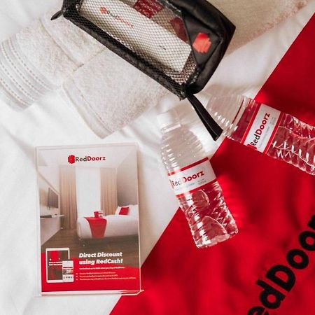 Reddoorz Apartment @ Sentul Tower Bogor Eksteriør bilde